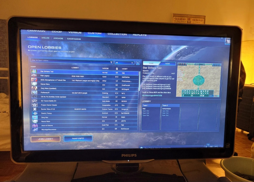 32 tv monitor with remote thumbnail