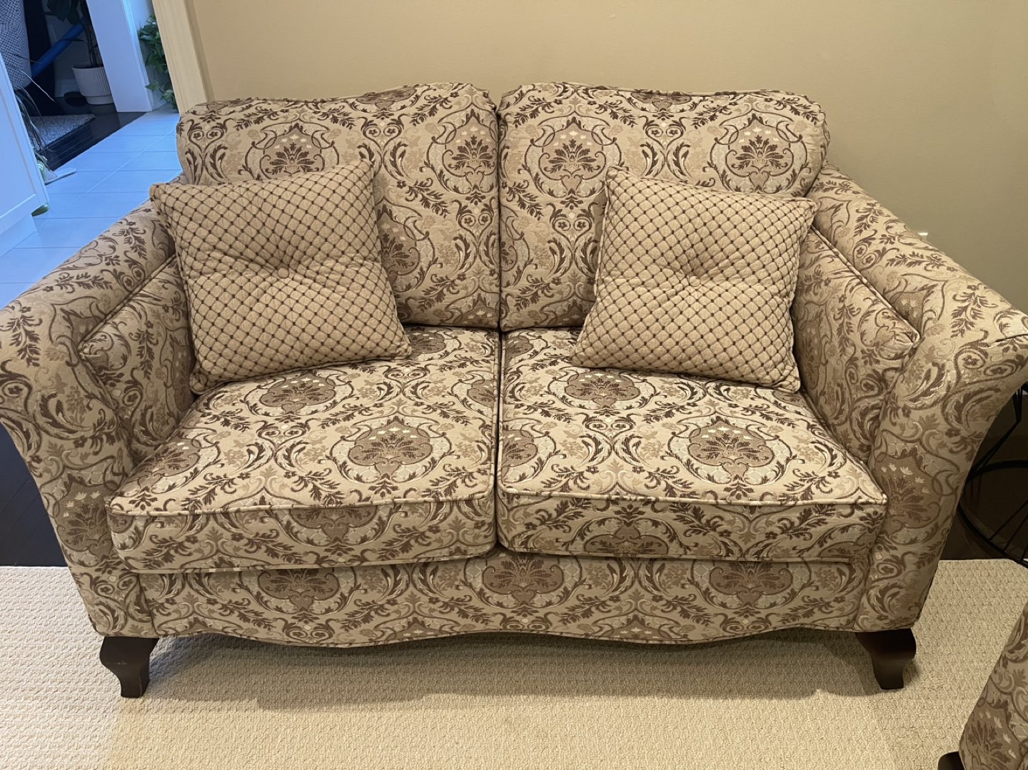 SOFA & LOVE SEAT