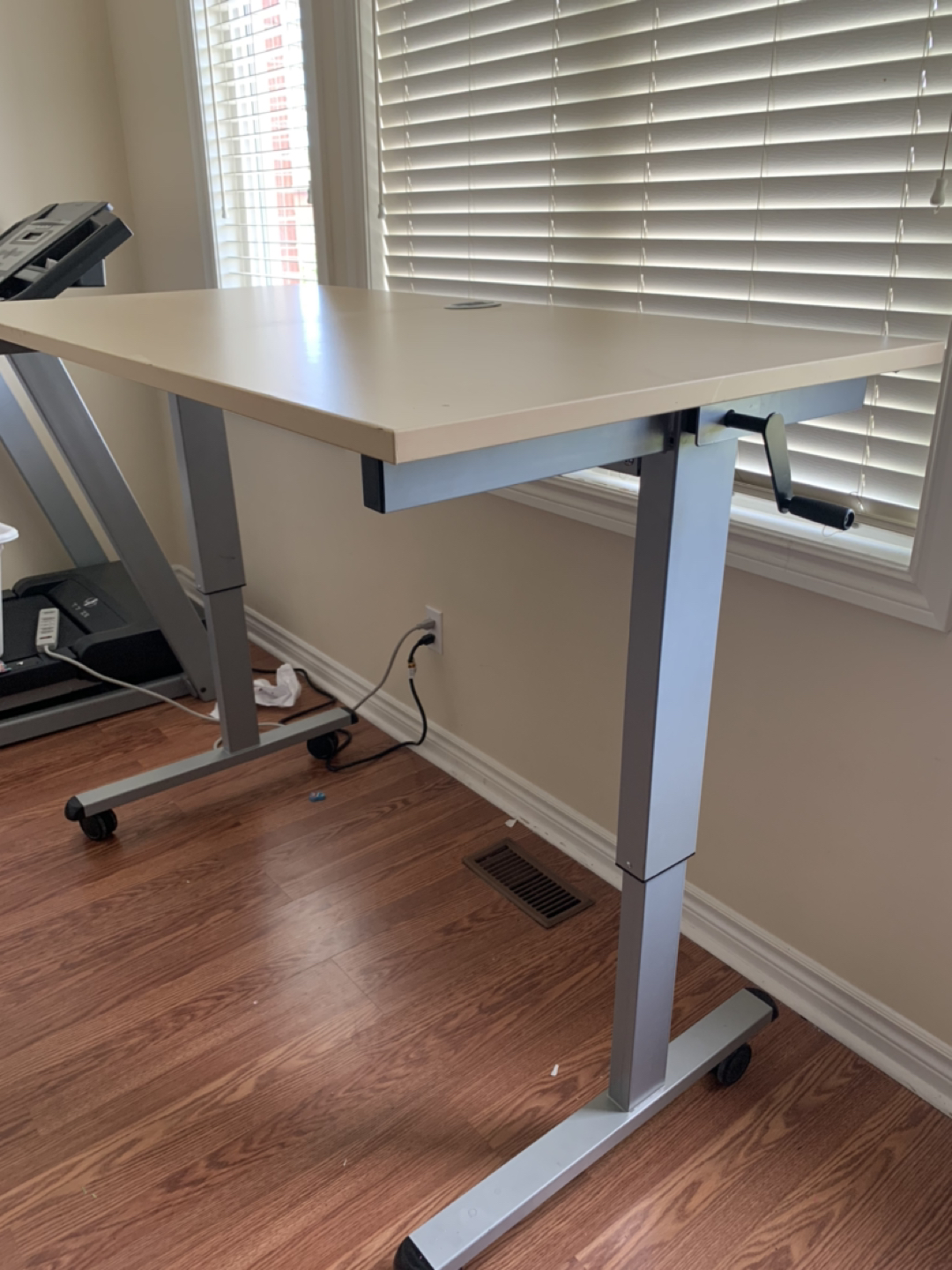 desk adjustable height - photo 4