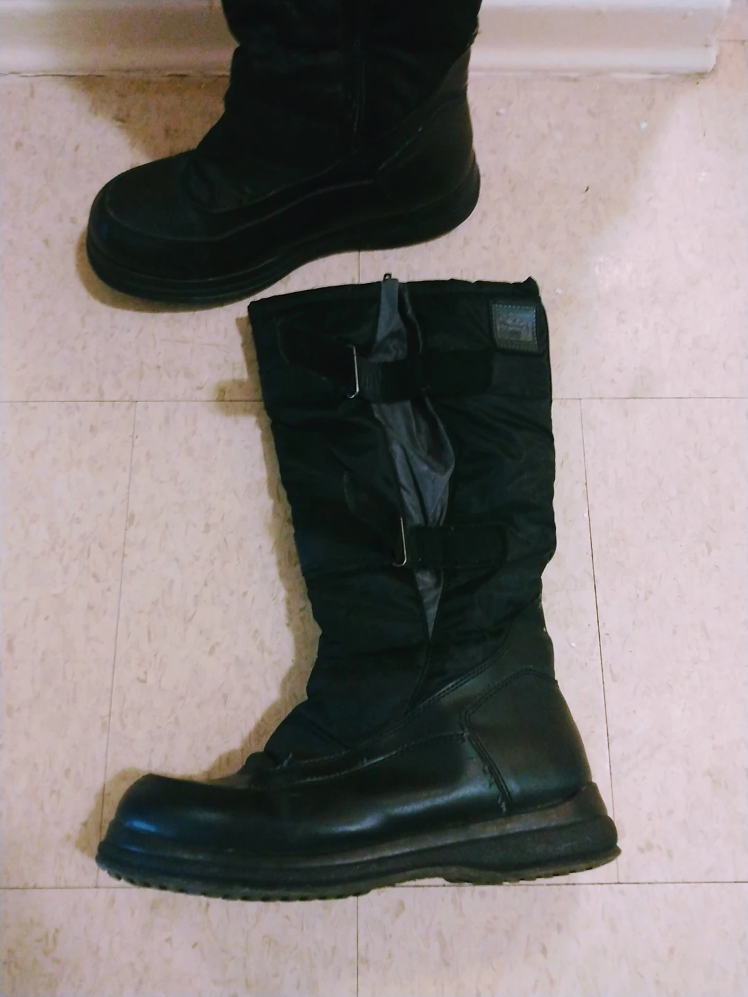 Wild Country Woman's Boots Size 9 - photo 4