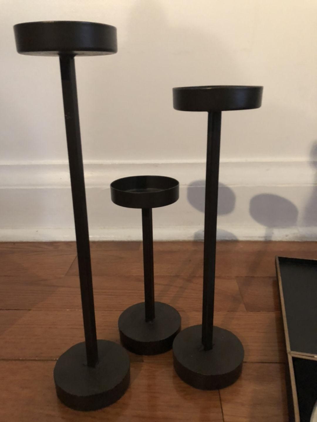 Metal candle holders thumbnail