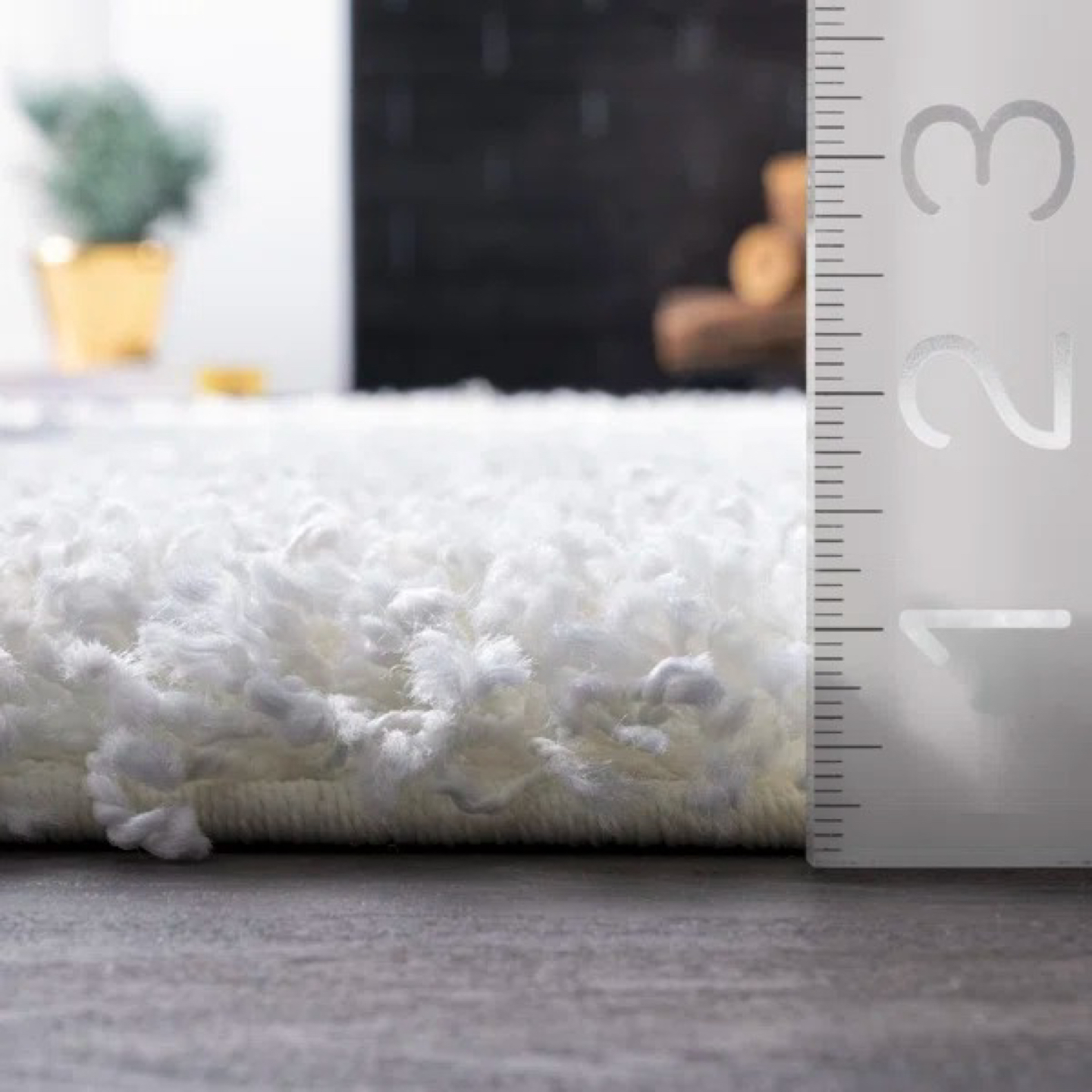 8’x 8’ shag off white carpet in very good condition - photo 3