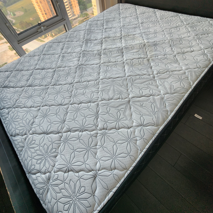 Queen size mattress - photo 3