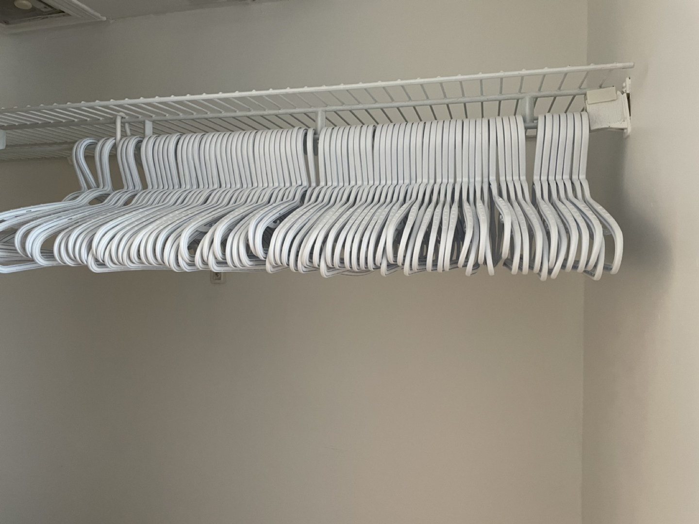 100 Hangers