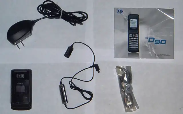 ZTE D90 Fastap Cell Phone 2007 Old Model Collectable image indicator(2)