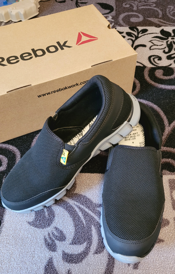 Steel toe safety shoes  - photo 2