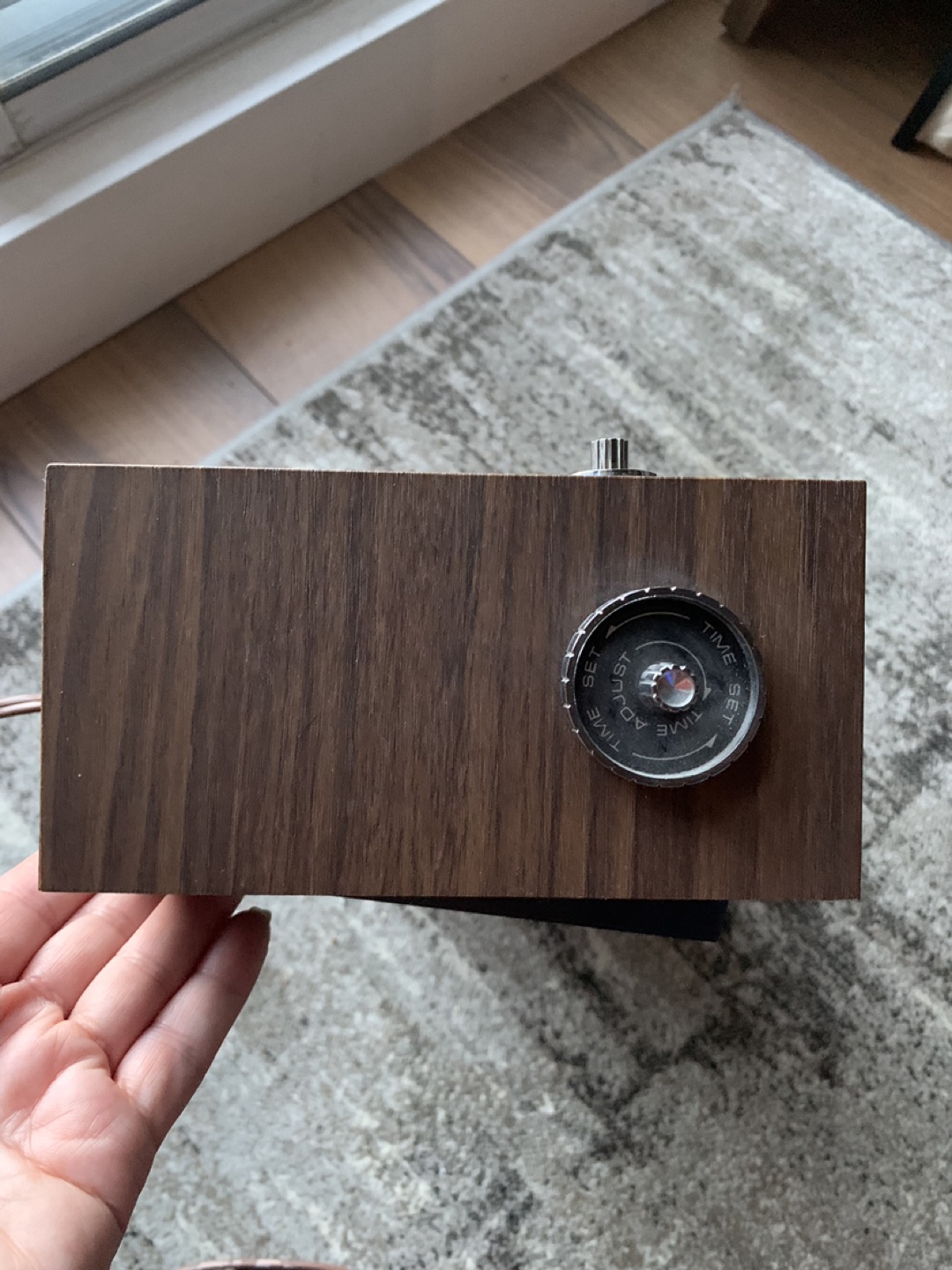 Vintage Flip Clock Radio - photo 3