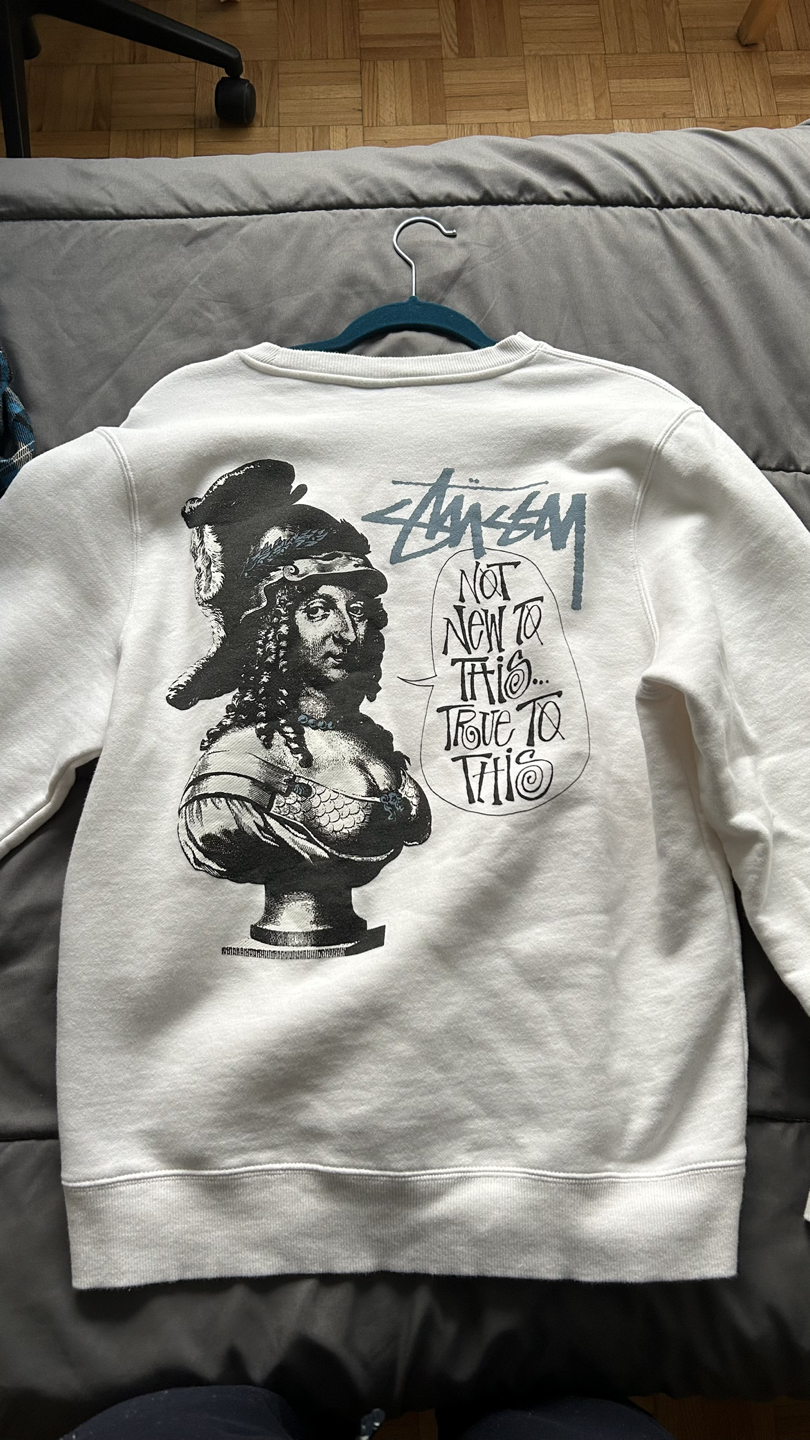 Stussy sweater