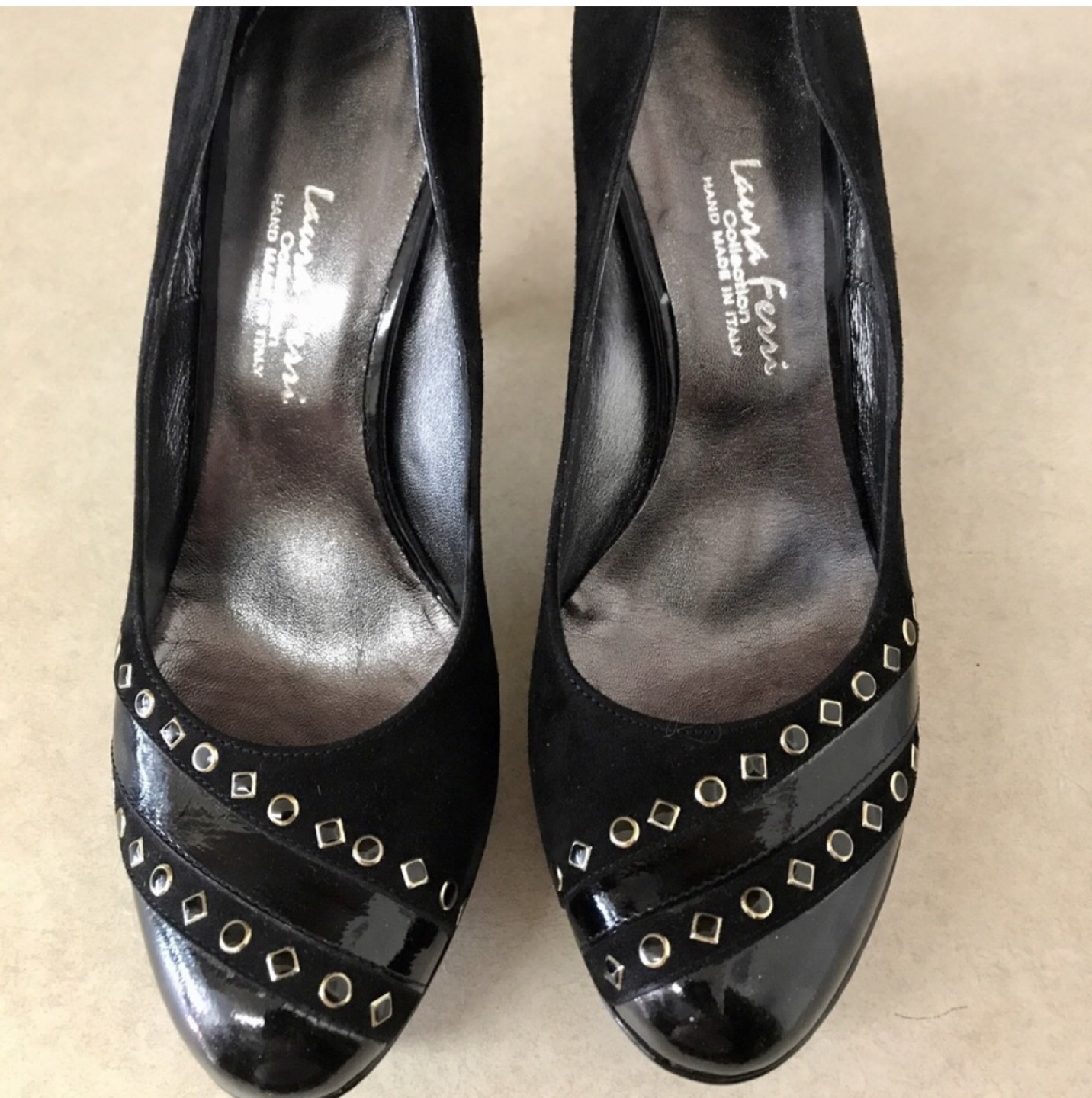 Brand new Laura Ferri Designer Pumps image indicator(7)