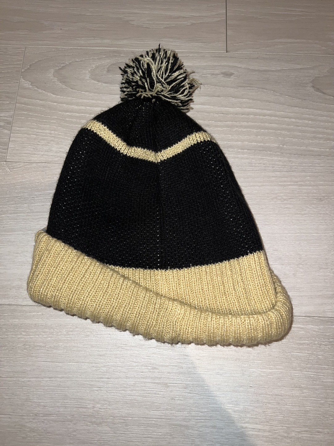 NY Knicks and Pittsburg Penguins Winter Hat - photo 4