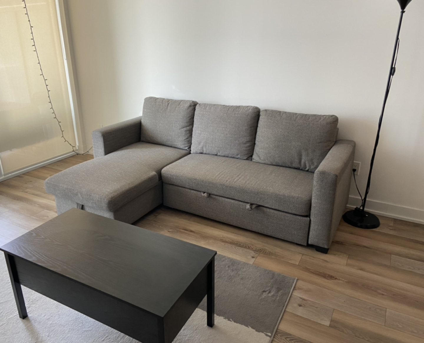 Hendrick Pullout Reversible Sleeper Sectional Sofa Couch