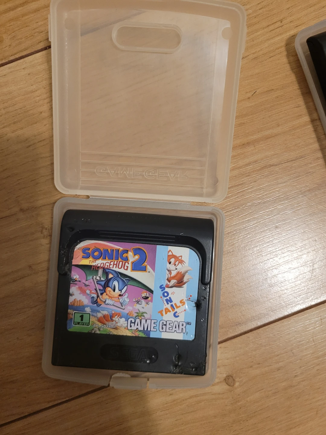 sega game gear with 3 games image indicator(3)