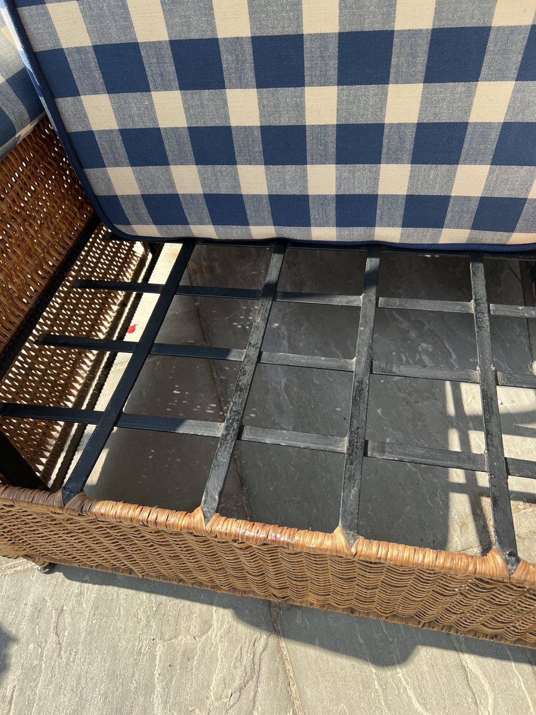 Outdoor Lounging chair with cushions image indicator(5)