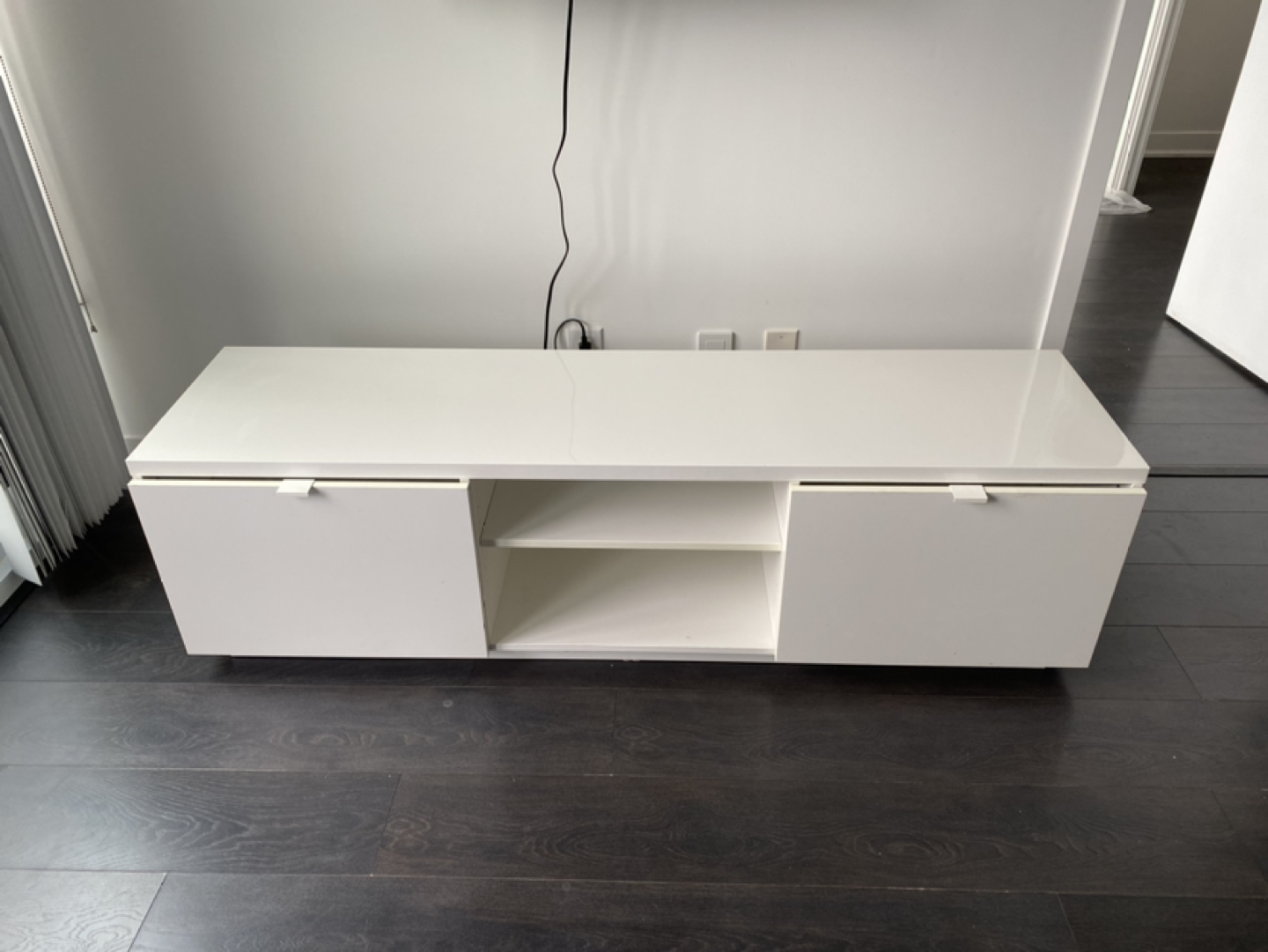 Tv Stand (ikea) thumbnail