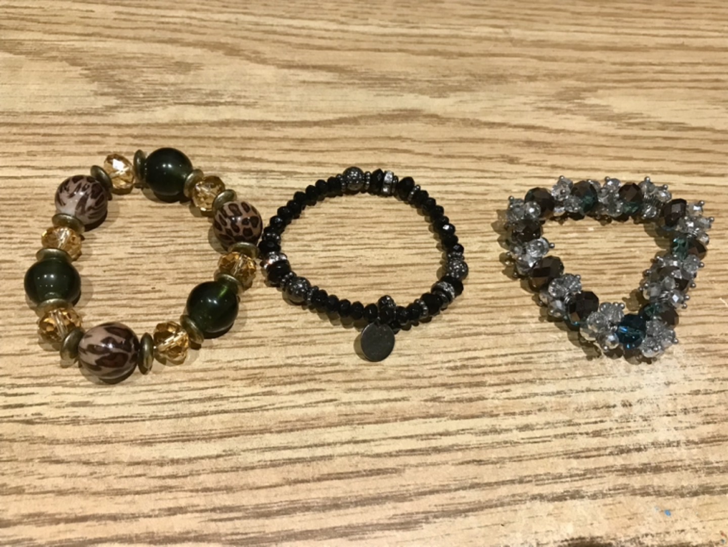 3 Bracelets image indicator(2)