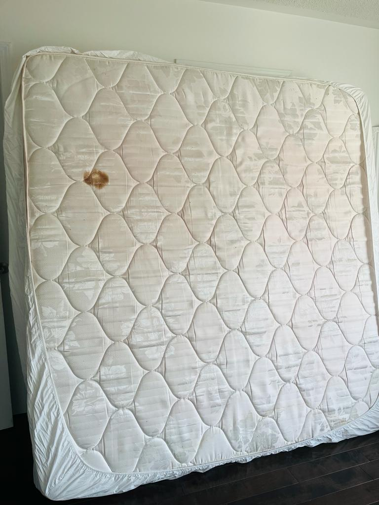 king mattress  - photo 2