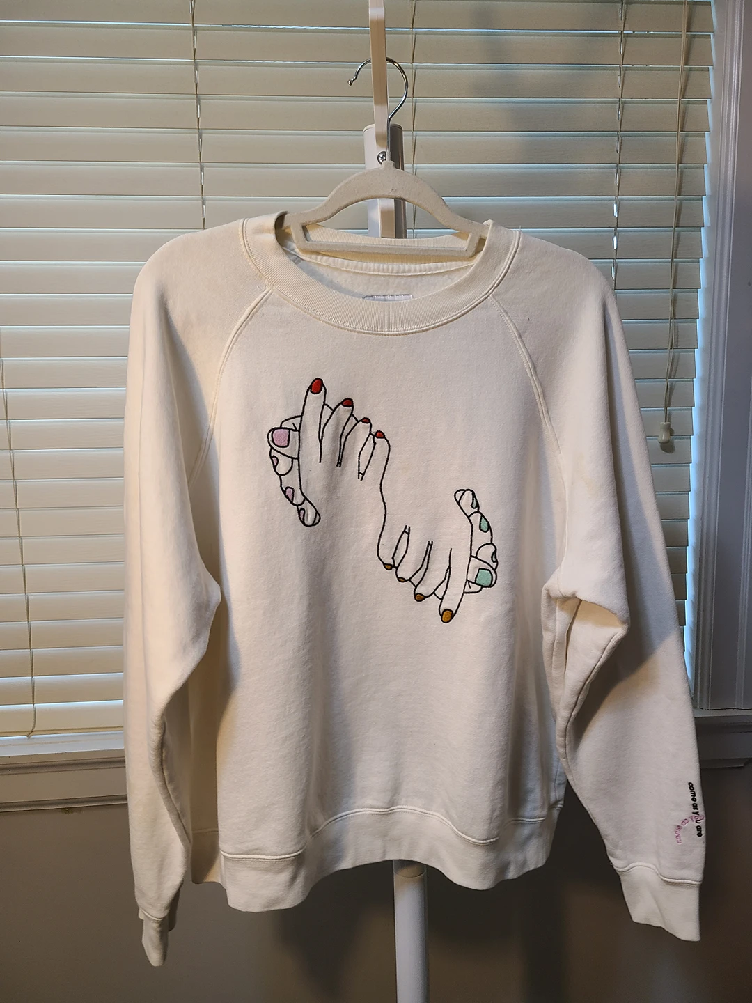 Sweatshirt