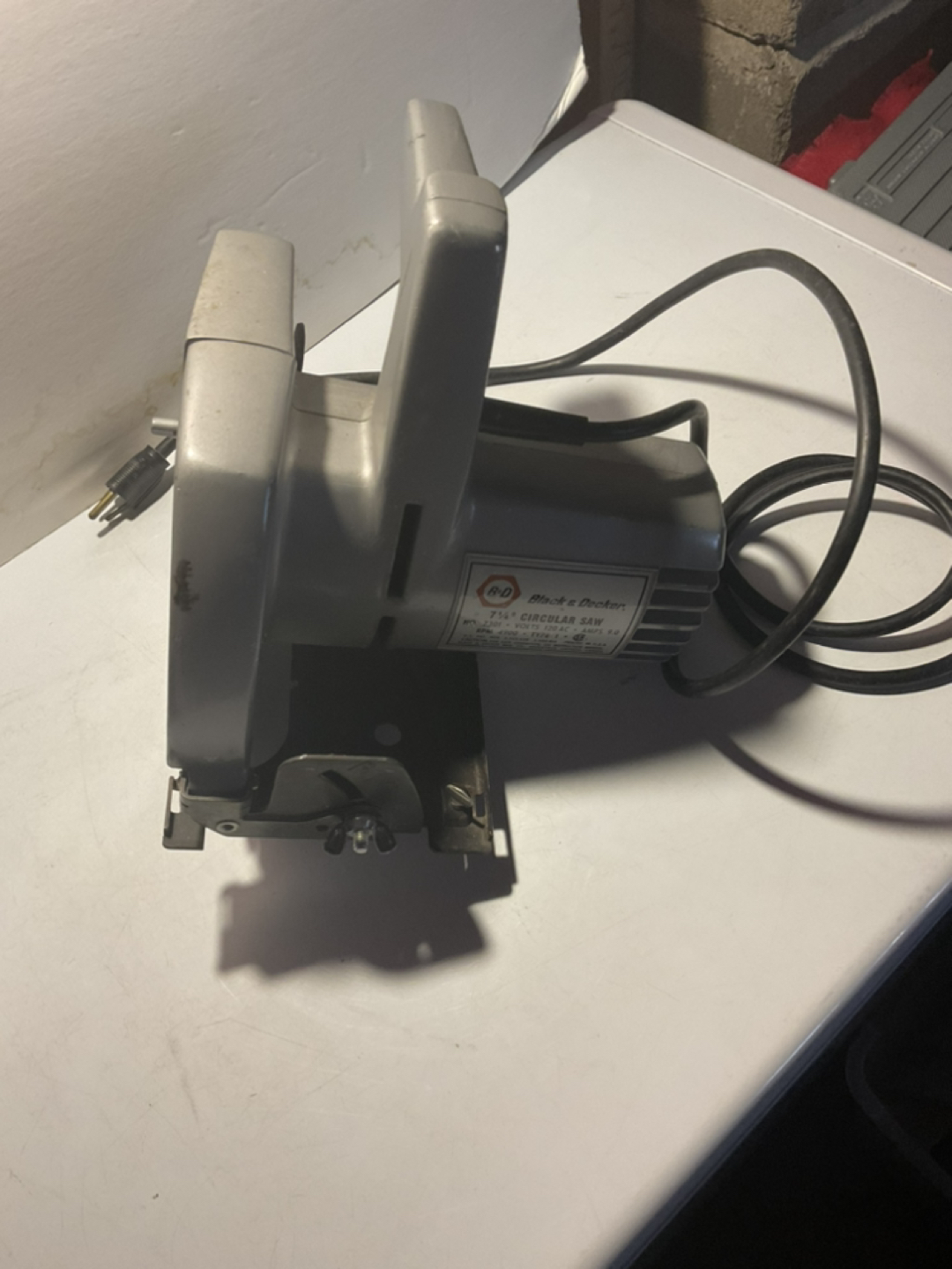 Circular Saw. 7 1/4 inch. Black and Decker
