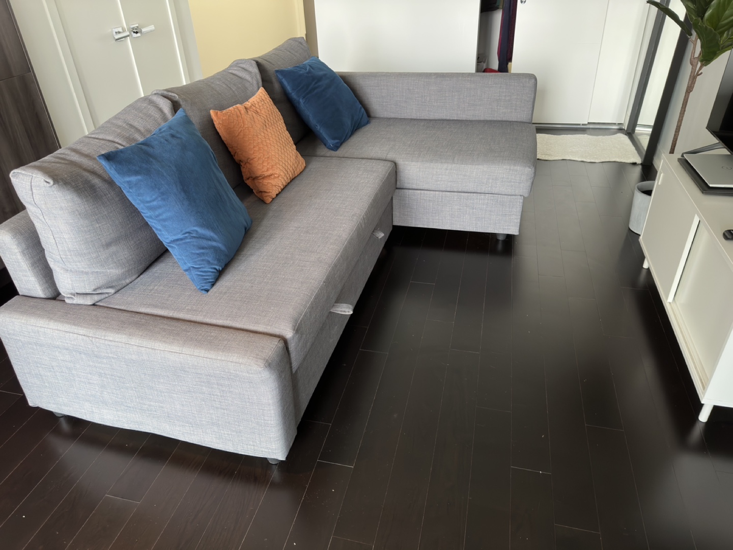 IKEA Sofa FRIHETEN sofa-bed with storage, Skiftebo dark gray