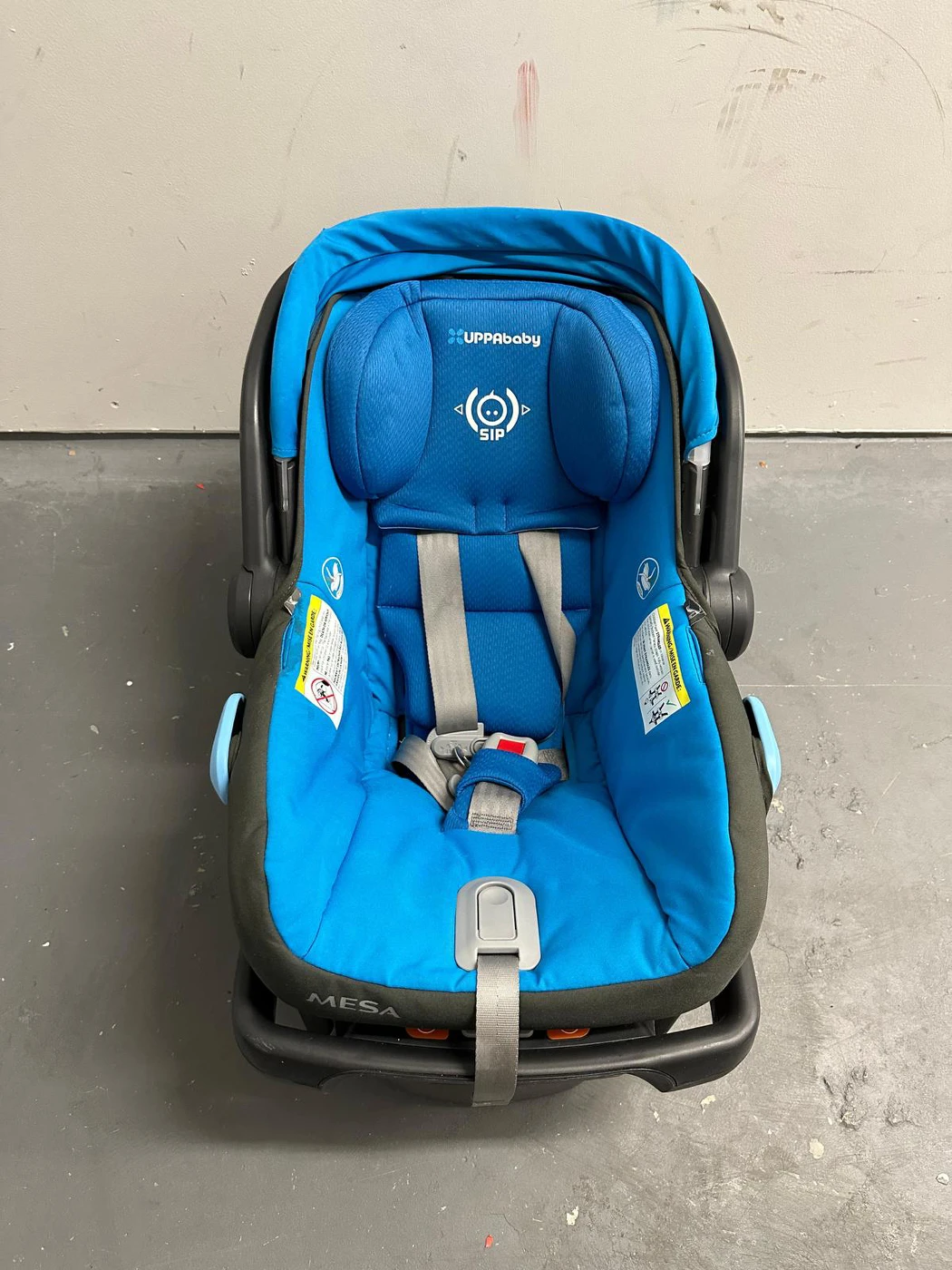 Uppababy Mesa Carseat with base - photo 3
