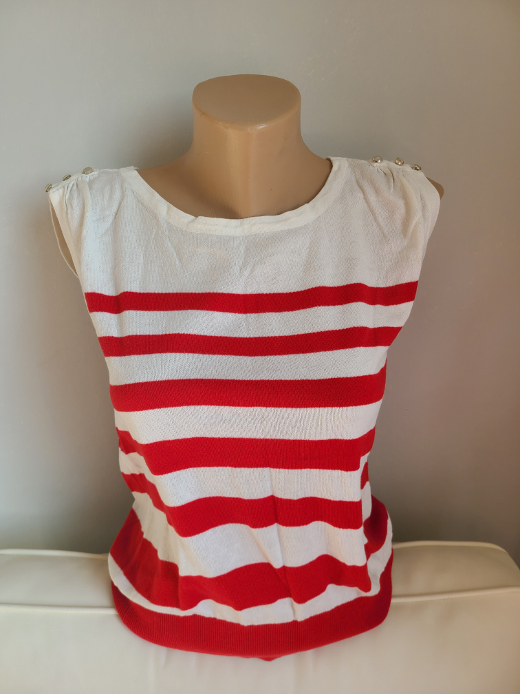 Women's Knitted Top thumbnail
