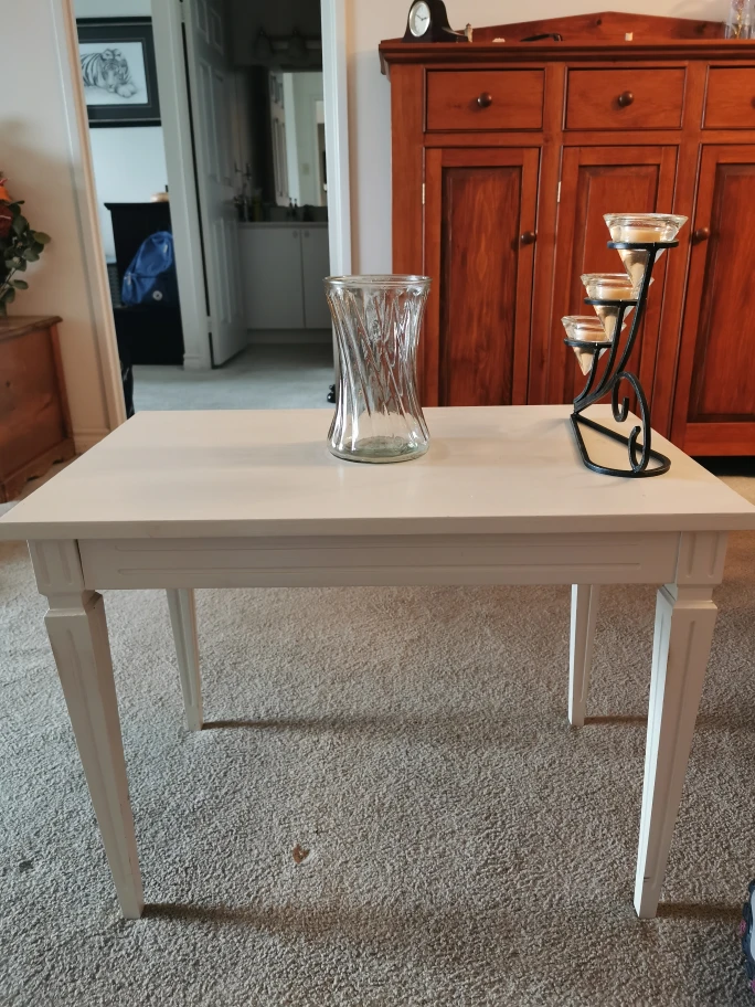 White Table & Tealight Candle Holder thumbnail