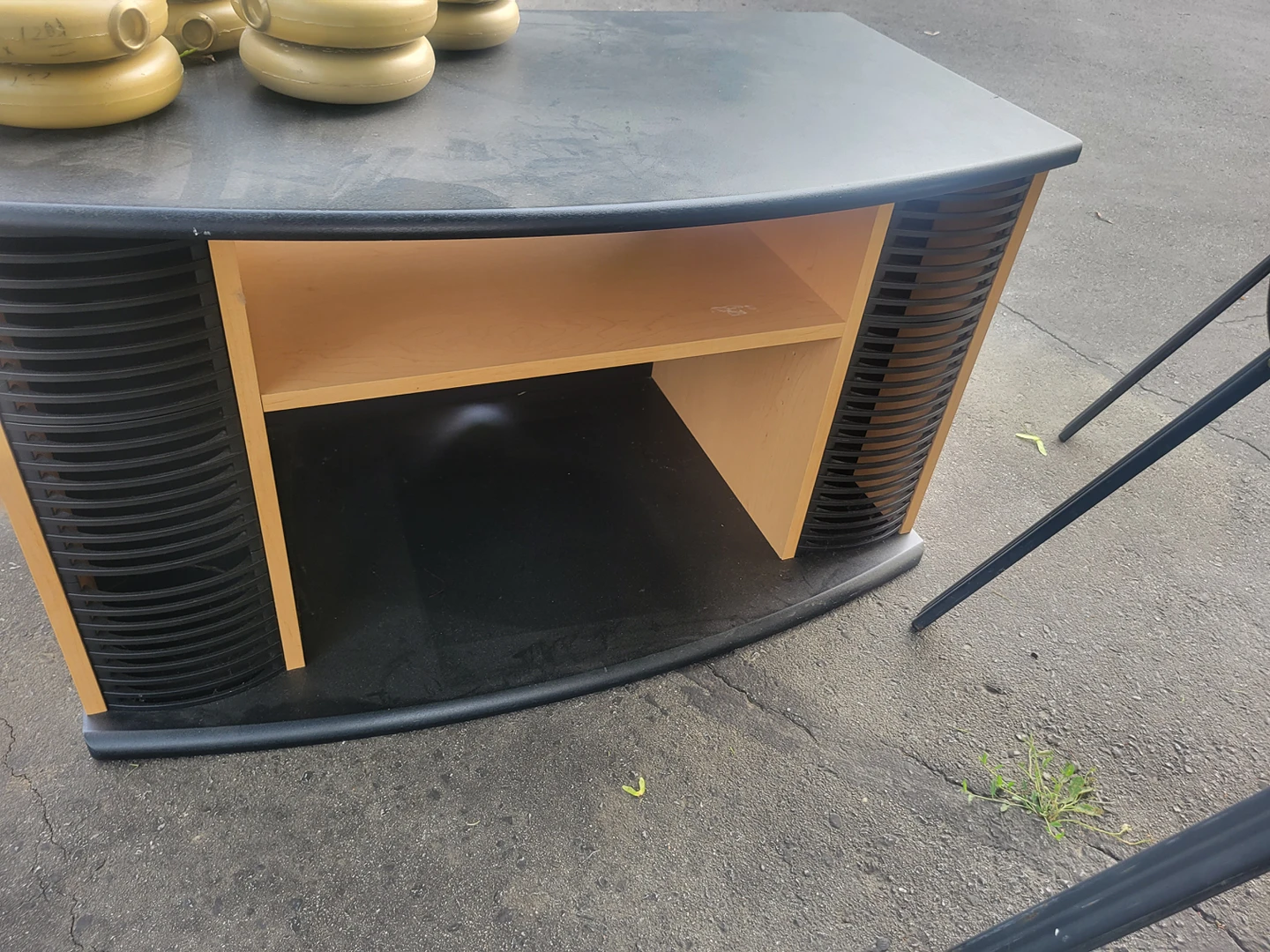 Table - photo 2