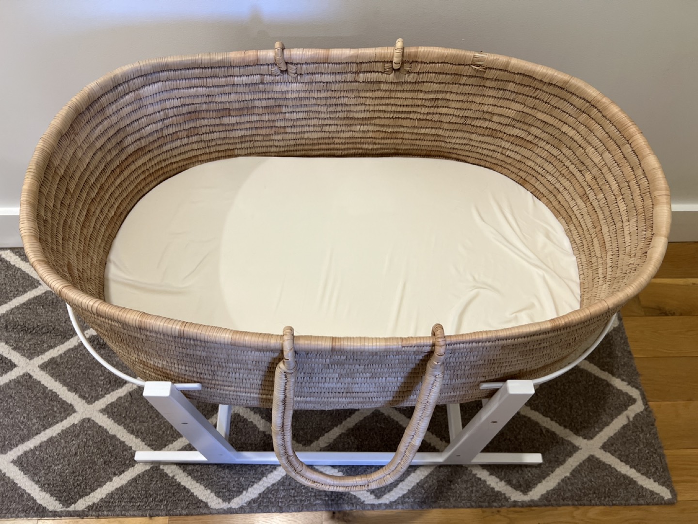 Infant Bassinet + Rocking Stand - photo 2