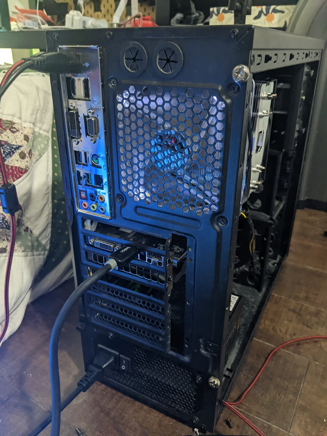 Gaming PC (i7, RX 460 16gb DDR4, SSD) OPEN TO OFFERS - photo 3