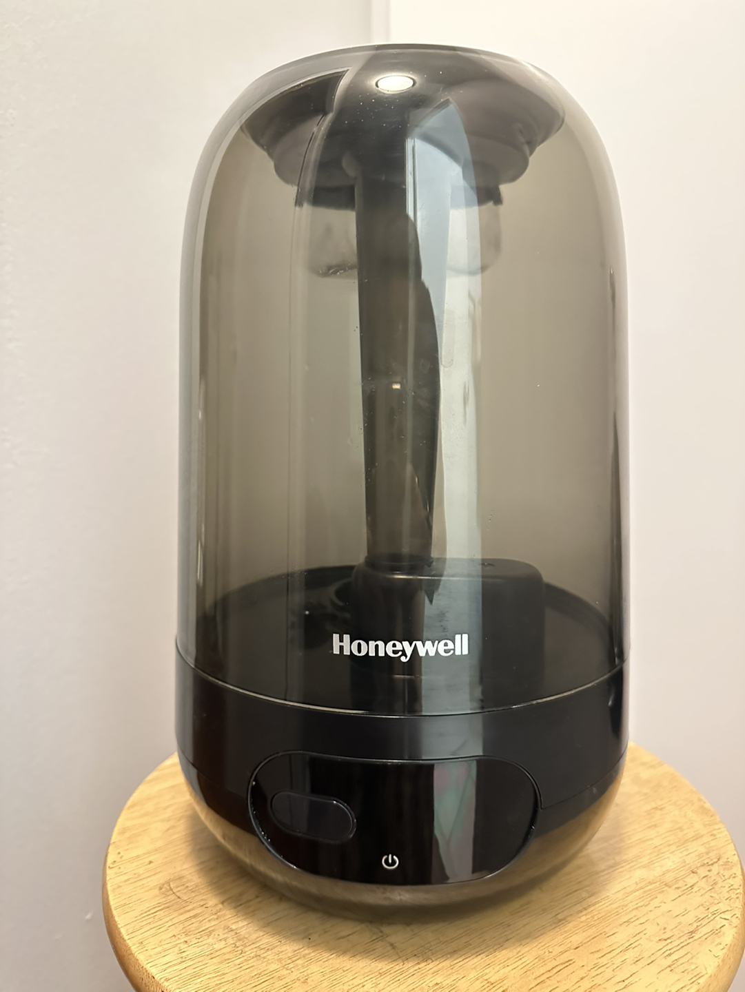 Honeywell Ultrasonic Cool Mist Humidifier thumbnail