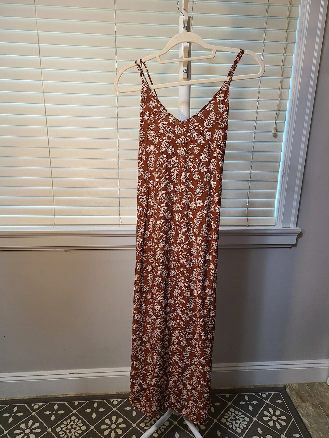 Flowy Summer Dress thumbnail