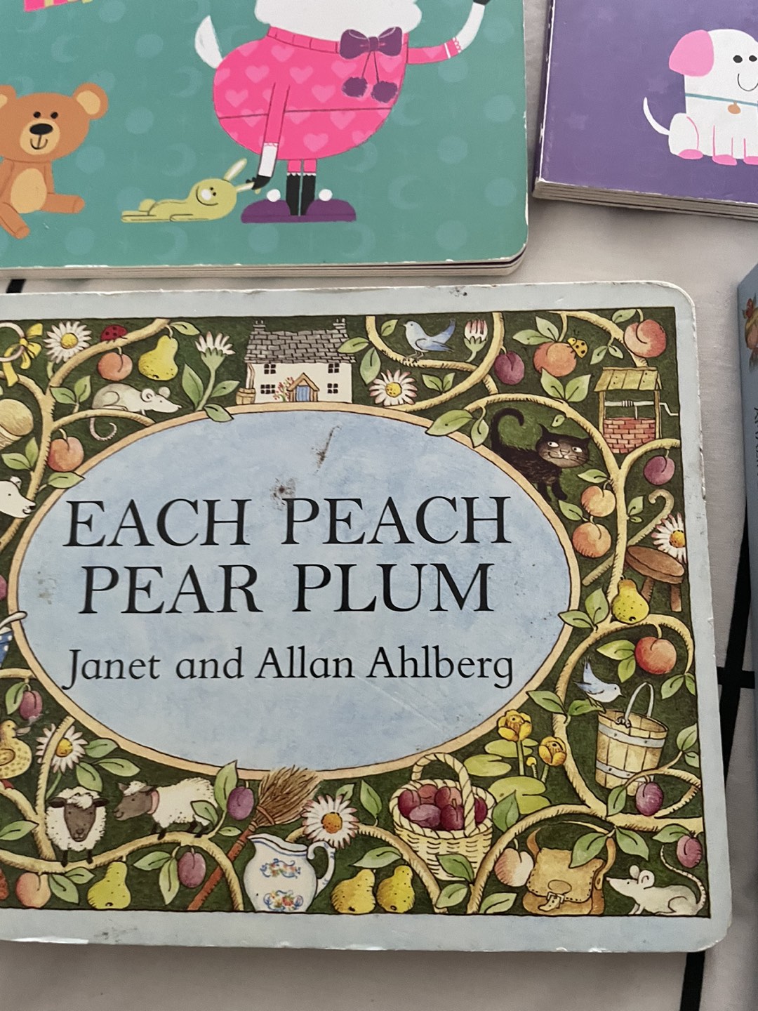 Children books image indicator(7)