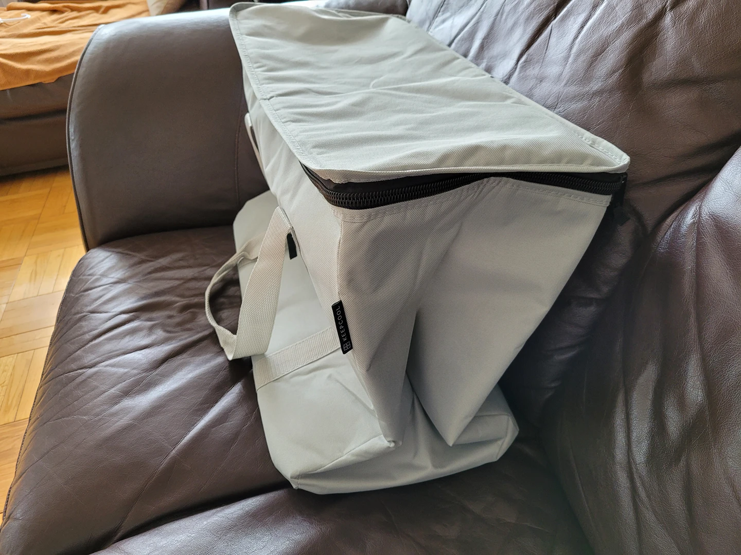 Delivery bag thumbnail