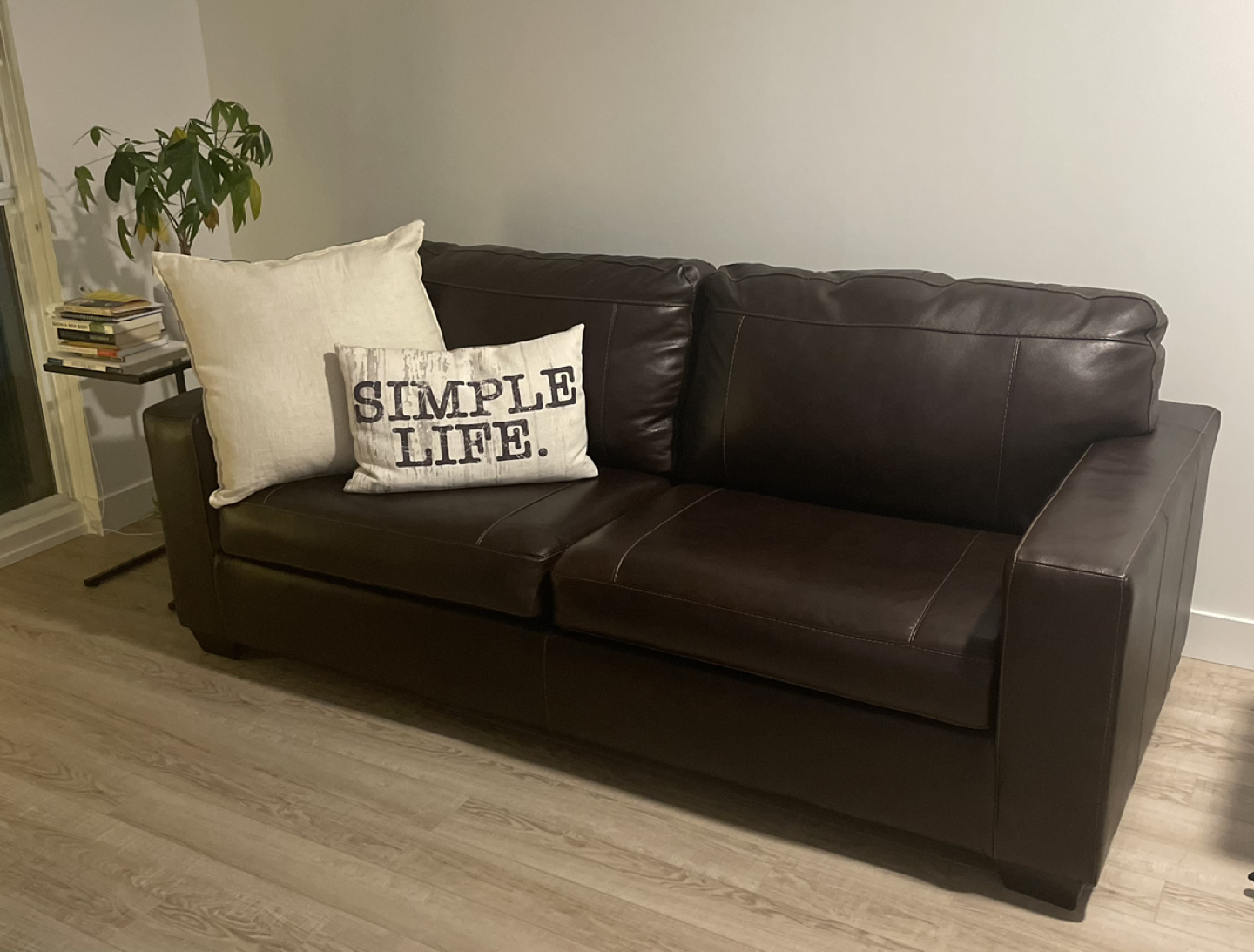 White stools, coffee maker , rowing machine image indicator(5)