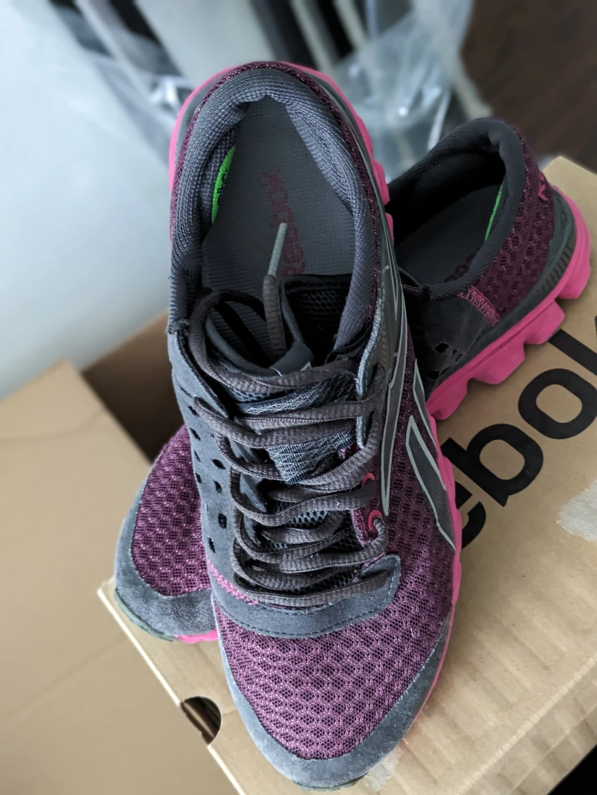 Reebok running shoes size 8.5 image indicator(4)