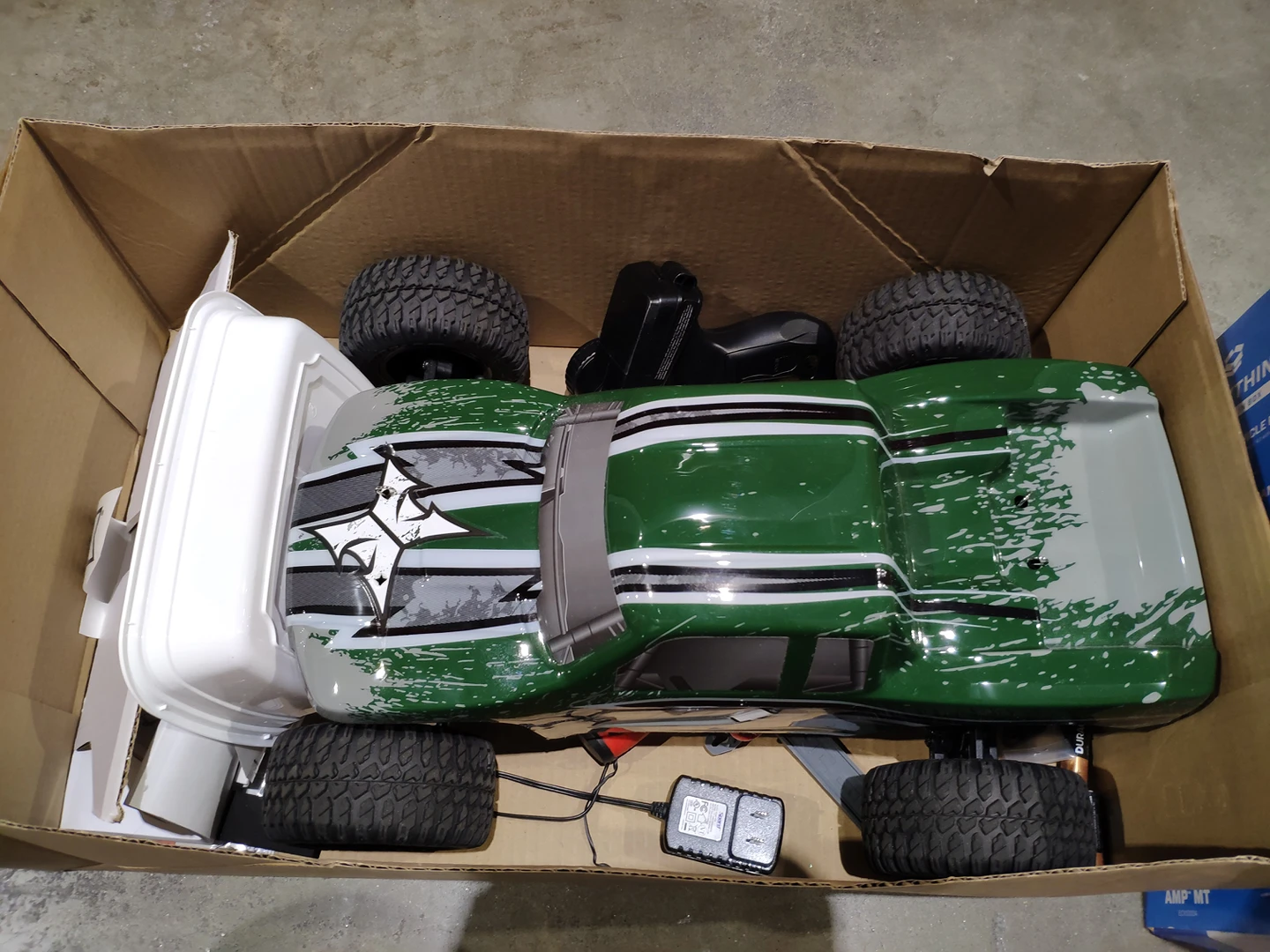 Assembled Monster Kit RC truck - photo 2