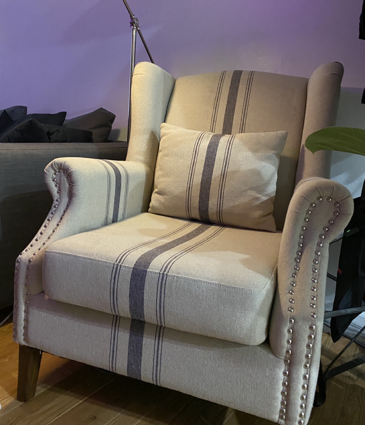Wingback Chair - photo 2