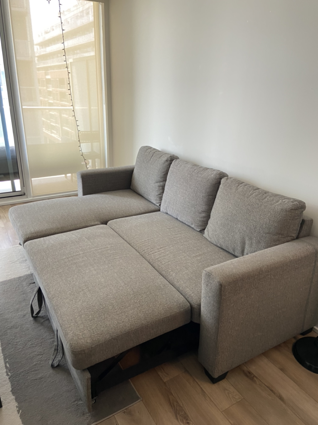 Hendrick Pullout Reversible Sleeper Sectional Sofa Couch - photo 2
