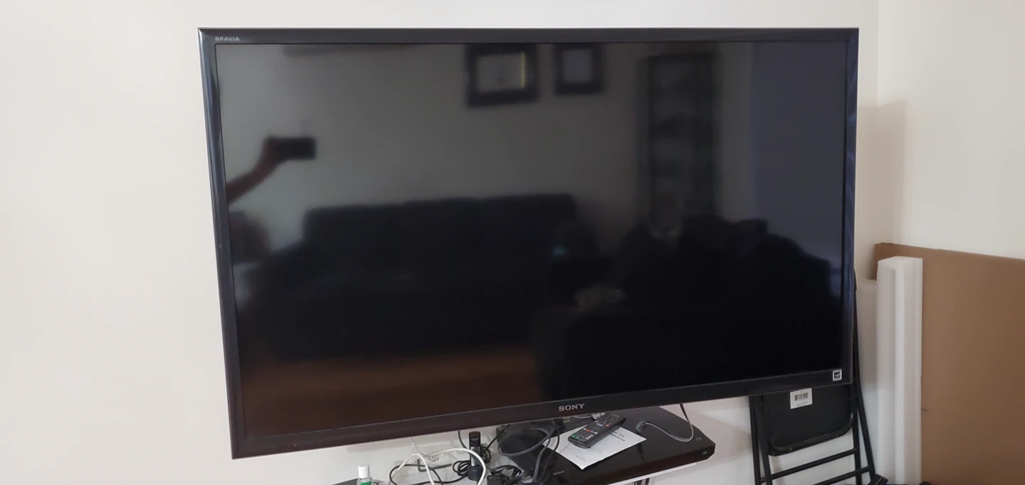 Sony 55 inch smart tv kdl55ex640 with wall mount - photo 3