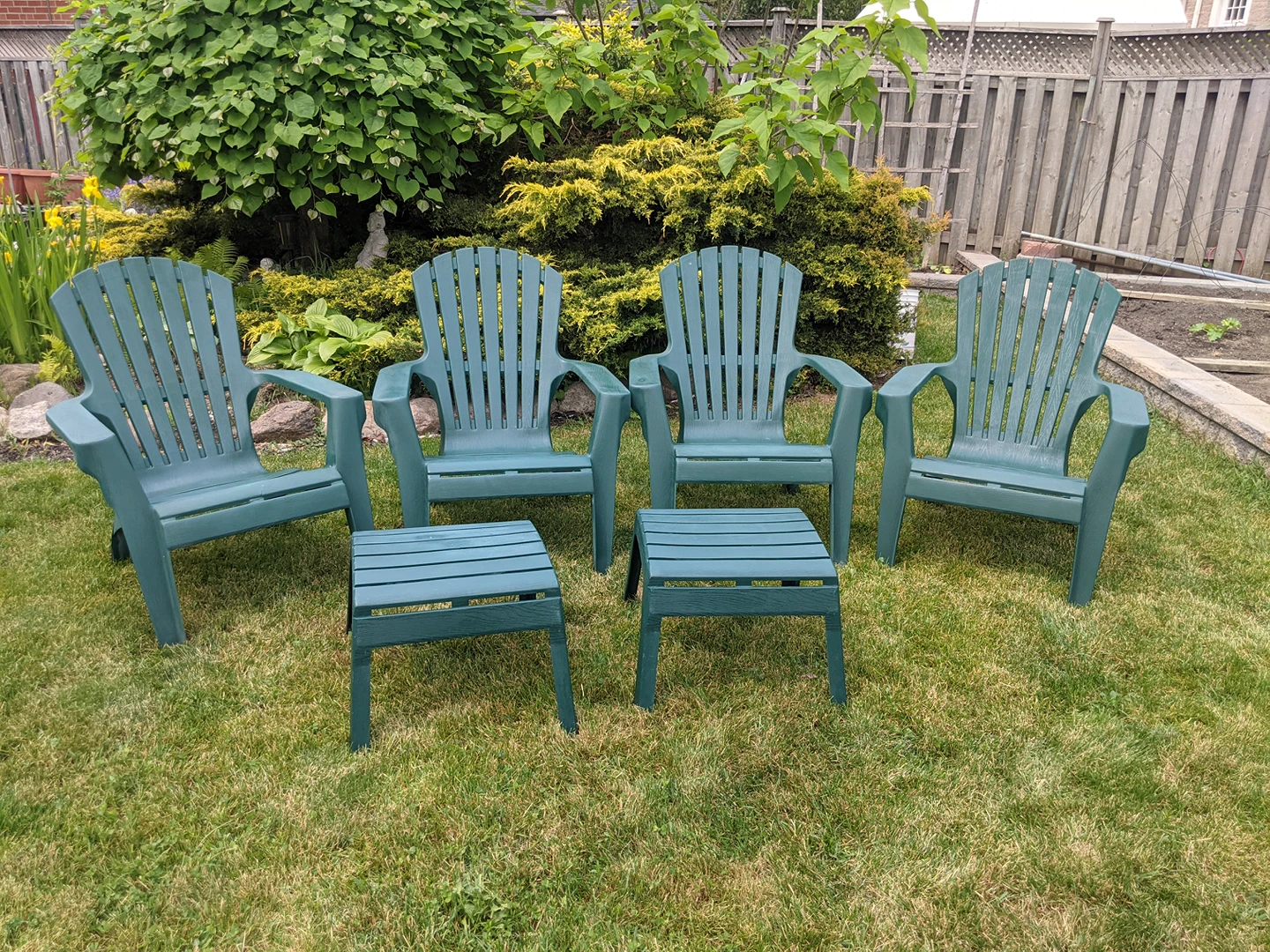 Adirondack Patio Chairs + Cushions + 2 footrests - photo 2