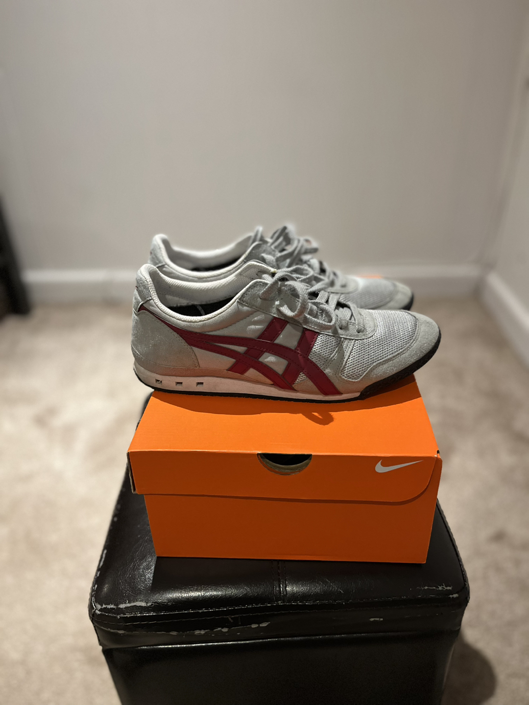 ASICS Tiger Onitsuka size 8 image indicator(2)