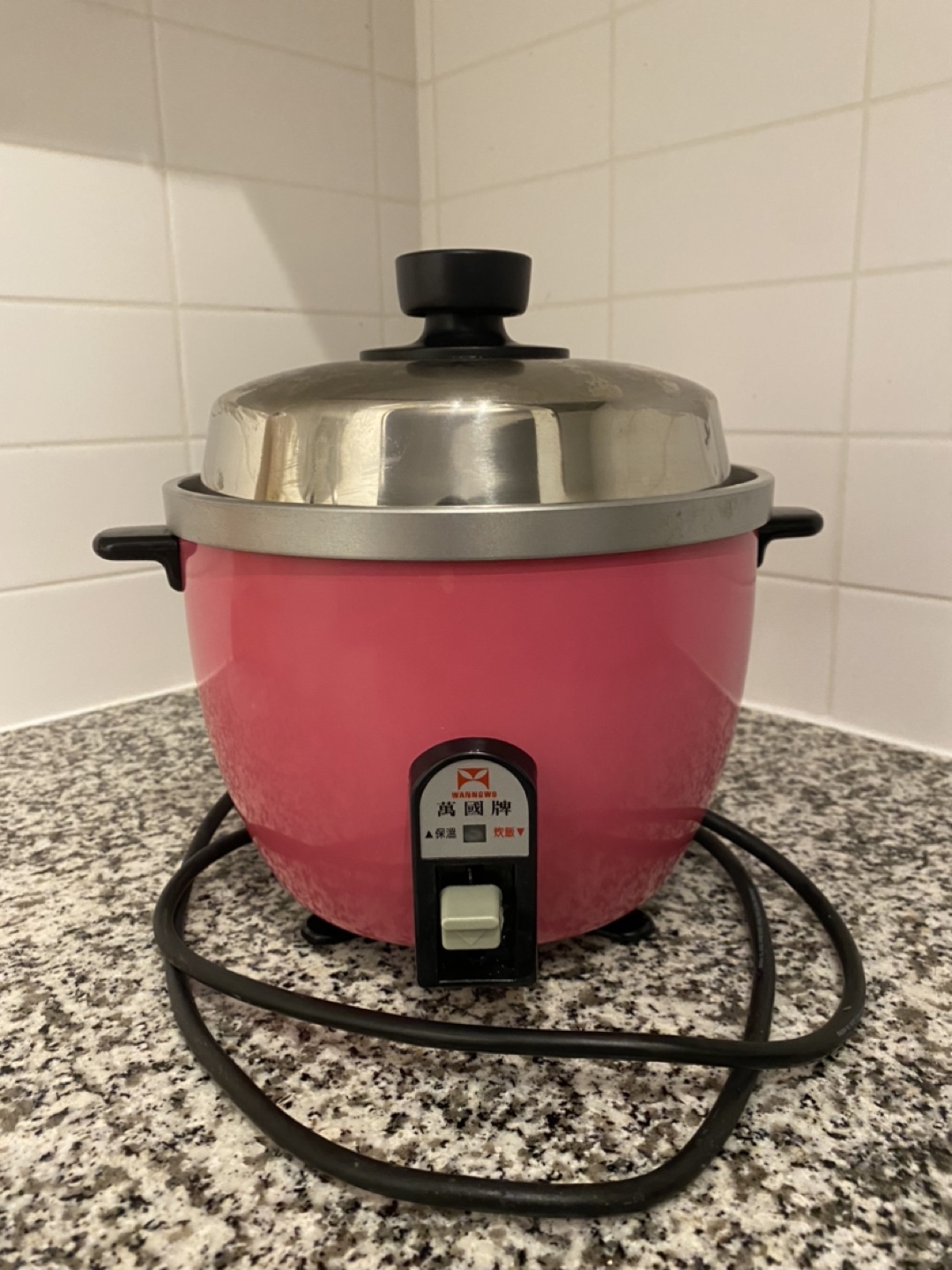 Pink rice cooker thumbnail