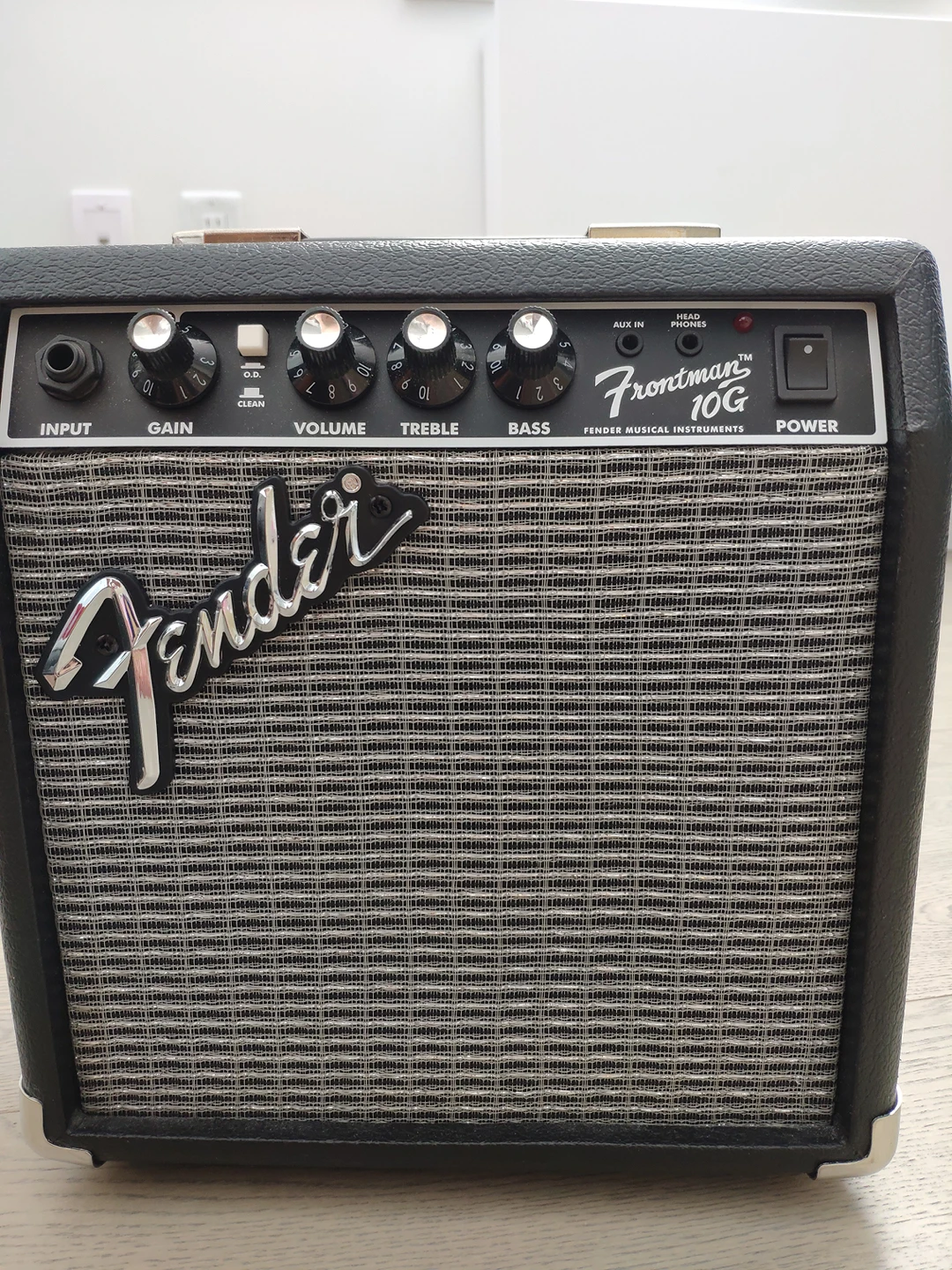 Electric Guitar: Epiphone SG E1 + Fender 10G amp + stand + bag - photo 2