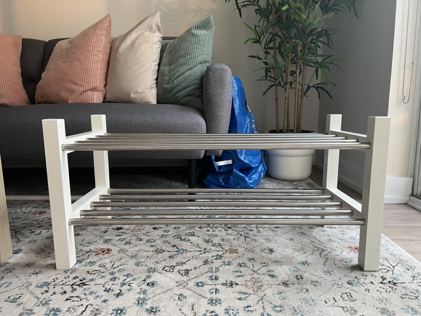 IKEA TJUSIG shoe rack thumbnail