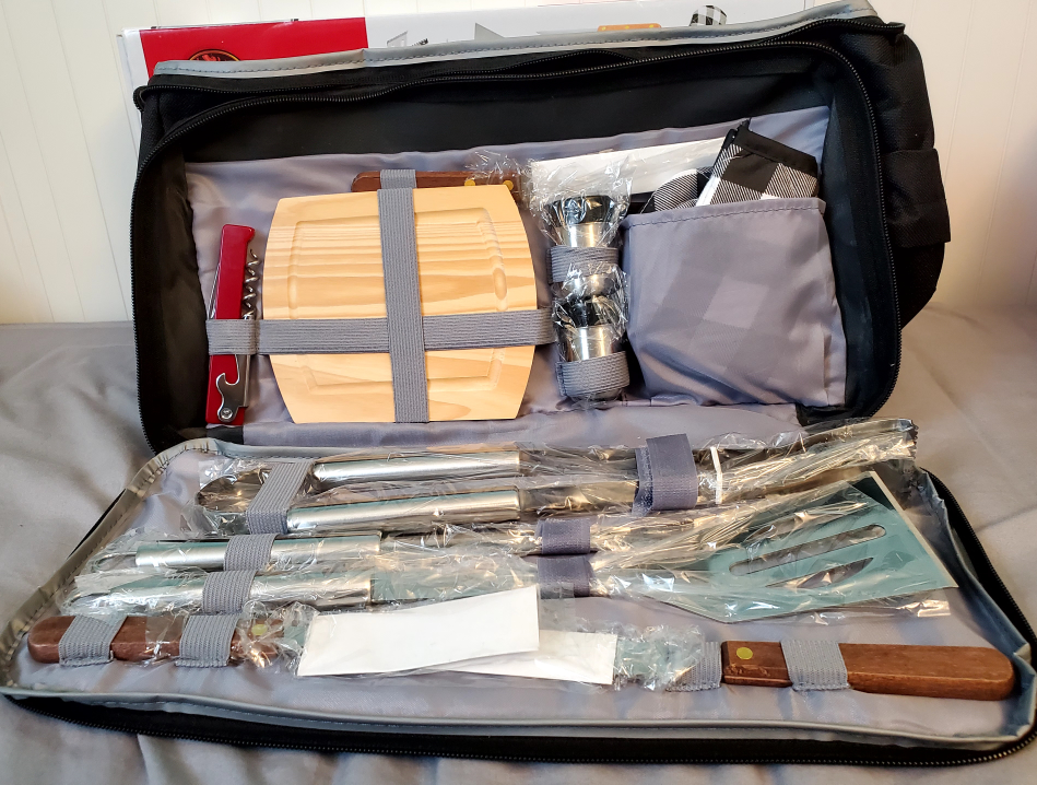 NEW Smokin Grill - Premium 12 piece grill set & cooler bag image indicator(4)