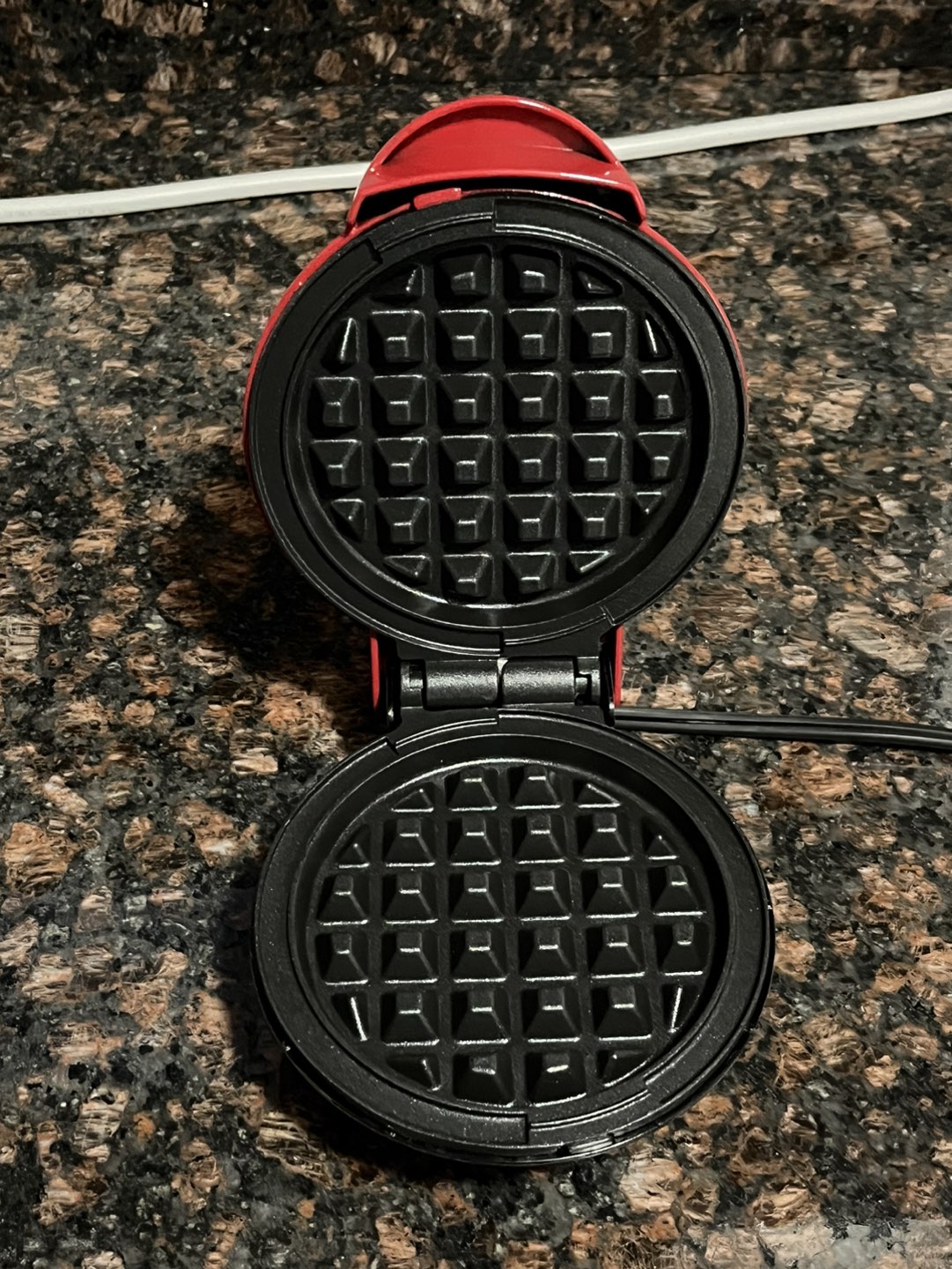 Mini waffle maker - photo 3