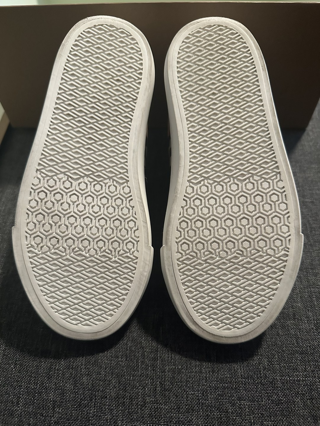 Kids Burberry Shoes, Like New! - photo 5