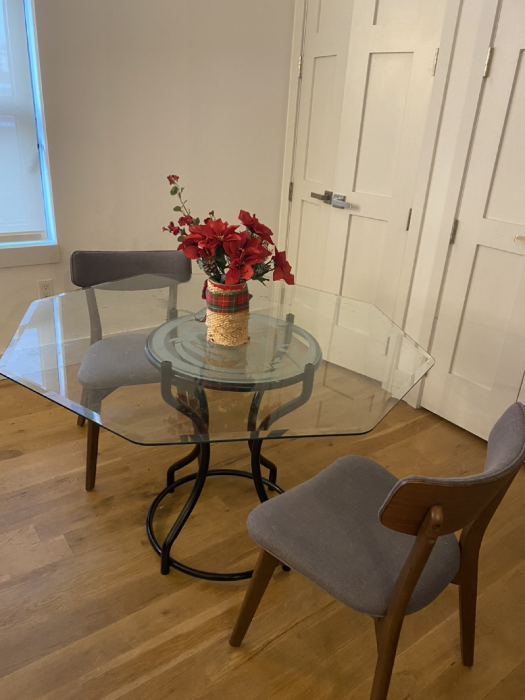 8-person glass dining table ($250) + 2 chairs ($120)