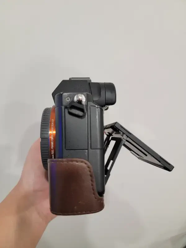 Sony a7ii (body) + sdcard, 5 batteries & accessories image indicator(7)