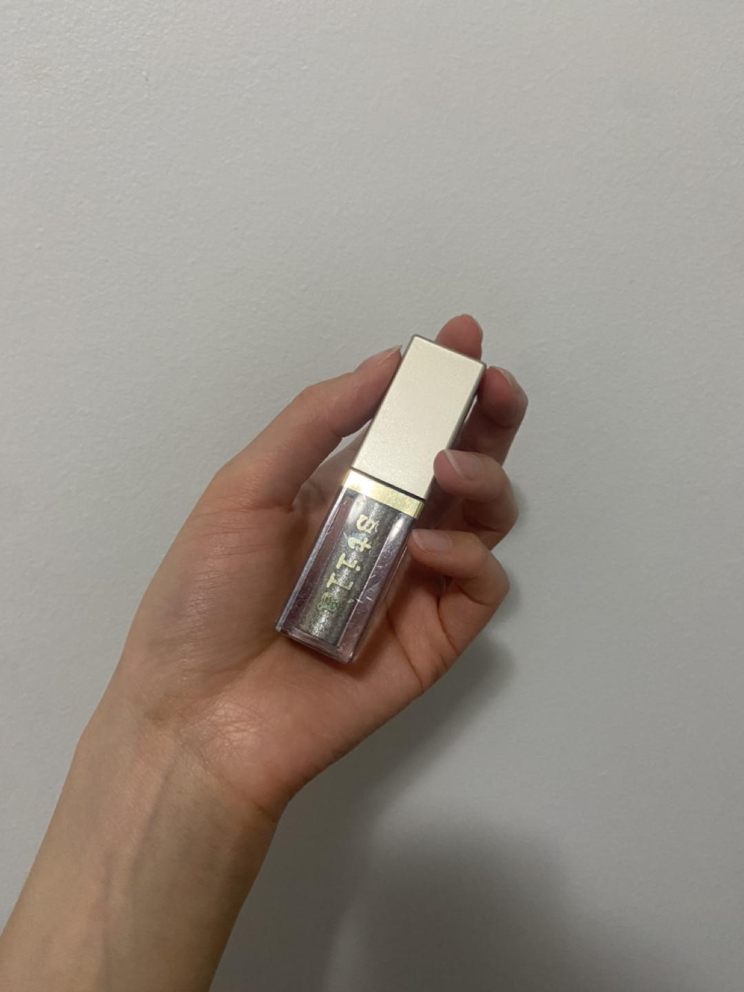 Stila Glitter & Glow Liquid Eye Shadow - photo 2